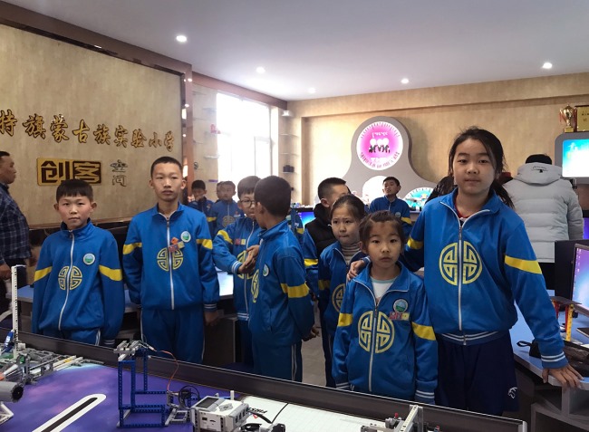 Жарууд хошууны Монгол үндэсний бага сургууль