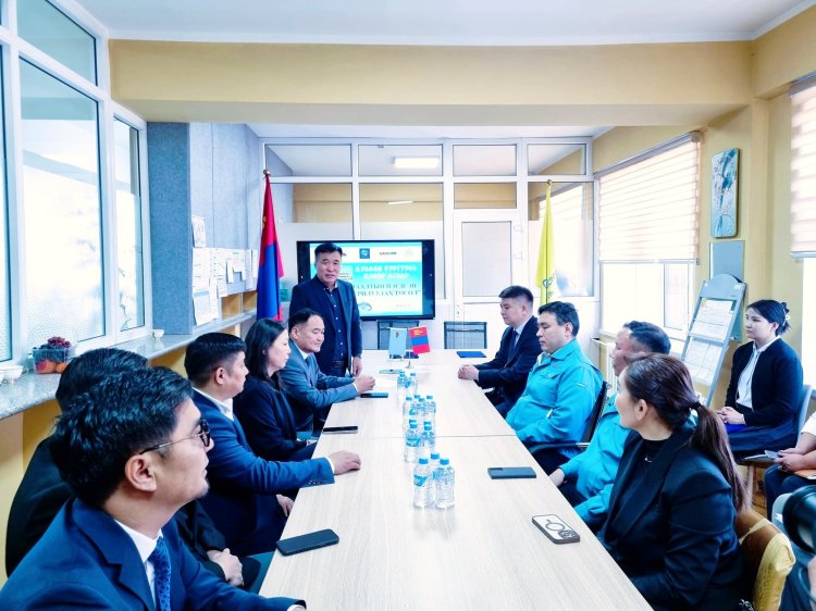 ТАТВАР ТӨЛӨГЧ АЖ АХУЙН НЭГЖҮҮД АГААРЫН БОХИРДЛЫГ БУУРУУЛАХ АЖИЛД НЭГДЭЖ БАЙНА