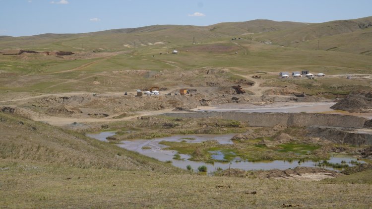 Байгаль орчин, уур амьсгалын өөрчлөлтийн сайд Б.Батбаатар 2025 оны долоодугаар сарын 6-нд Төв, Булган аймгуудад ажиллалаа