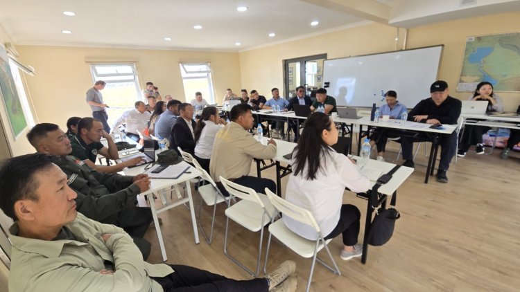 БОУАӨЯ-НЫ ТХГН-ИЙН БОДЛОГЫН ХЭРЭГЖИЛТИЙН ГАЗРЫН ДАРГА Д.БАТЦОГТ БАРУУН БҮСИЙН АЙМГУУДАД АЖИЛЛАЖ БАЙНА