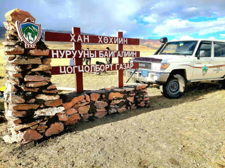 Баруун Хөхийн өвөр буюу Толийн улааны урд хэсэгт Тусгай хамгаалалттай газар нутаг  руу нэвтрэх хэсэгт самбар хийж, байрлуулжээ